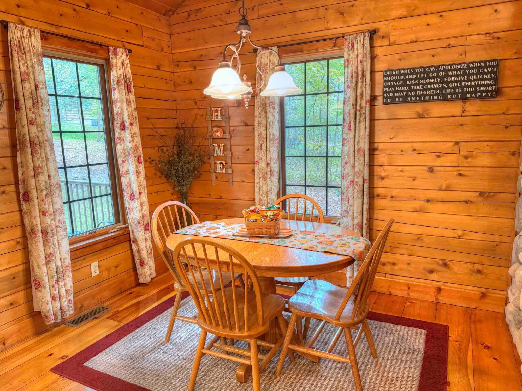 Ferngully Creek Cabins Millersburg Exterior foto